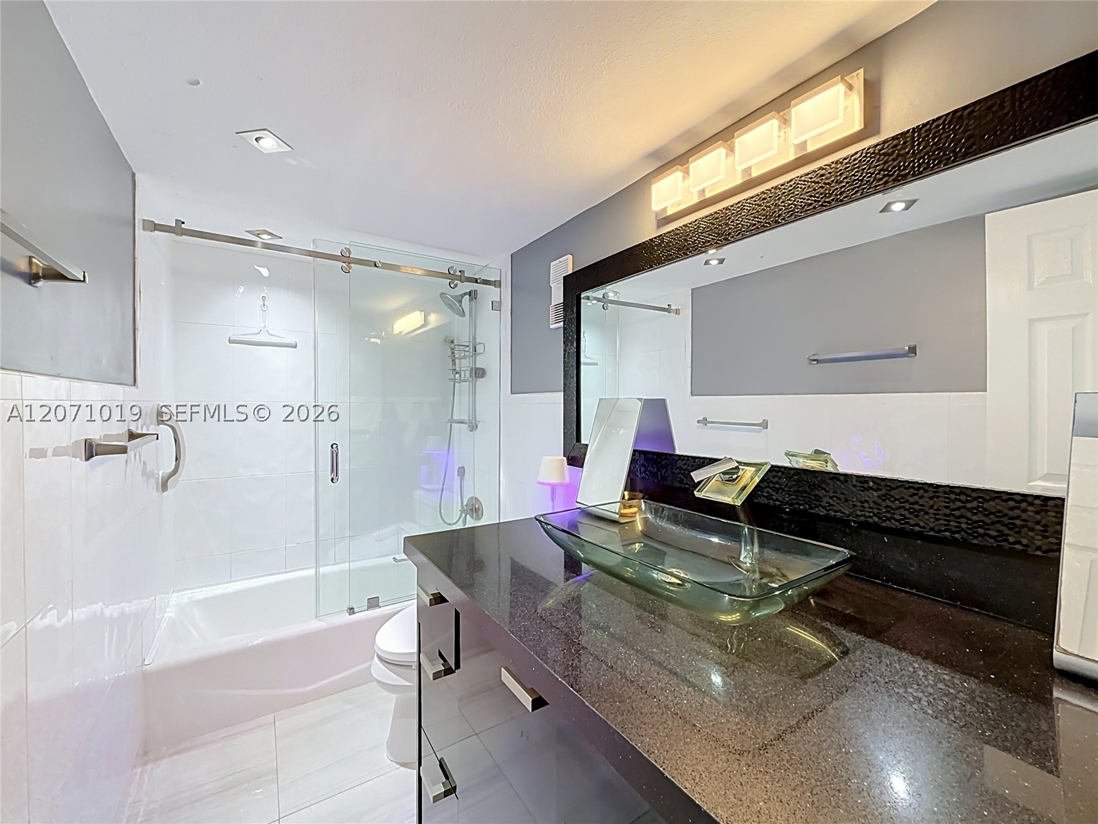 6900 Bay Dr #11G, Miami Beach FL 33141