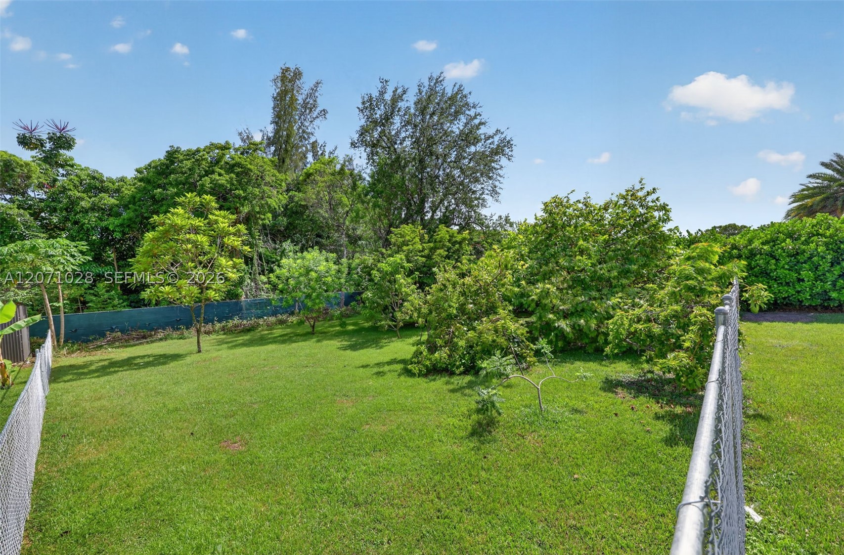 10890 SW 95th St, Miami FL 33176