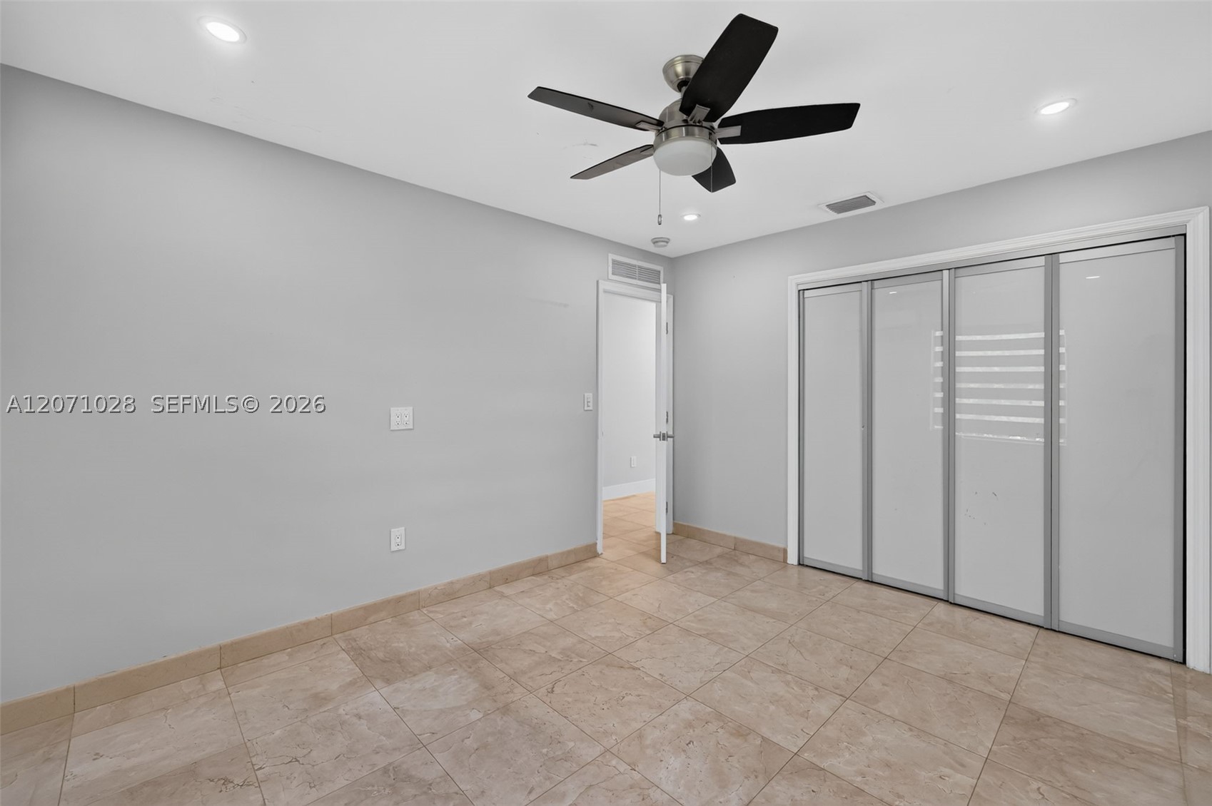 10890 SW 95th St, Miami FL 33176