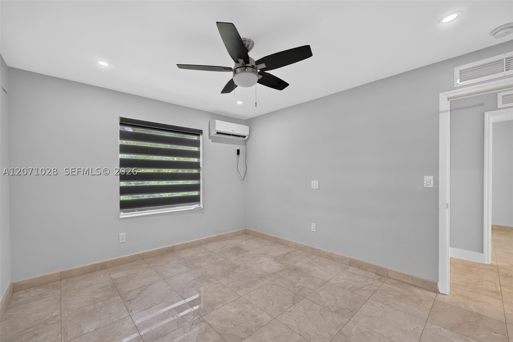 10890 SW 95th St, Miami FL 33176