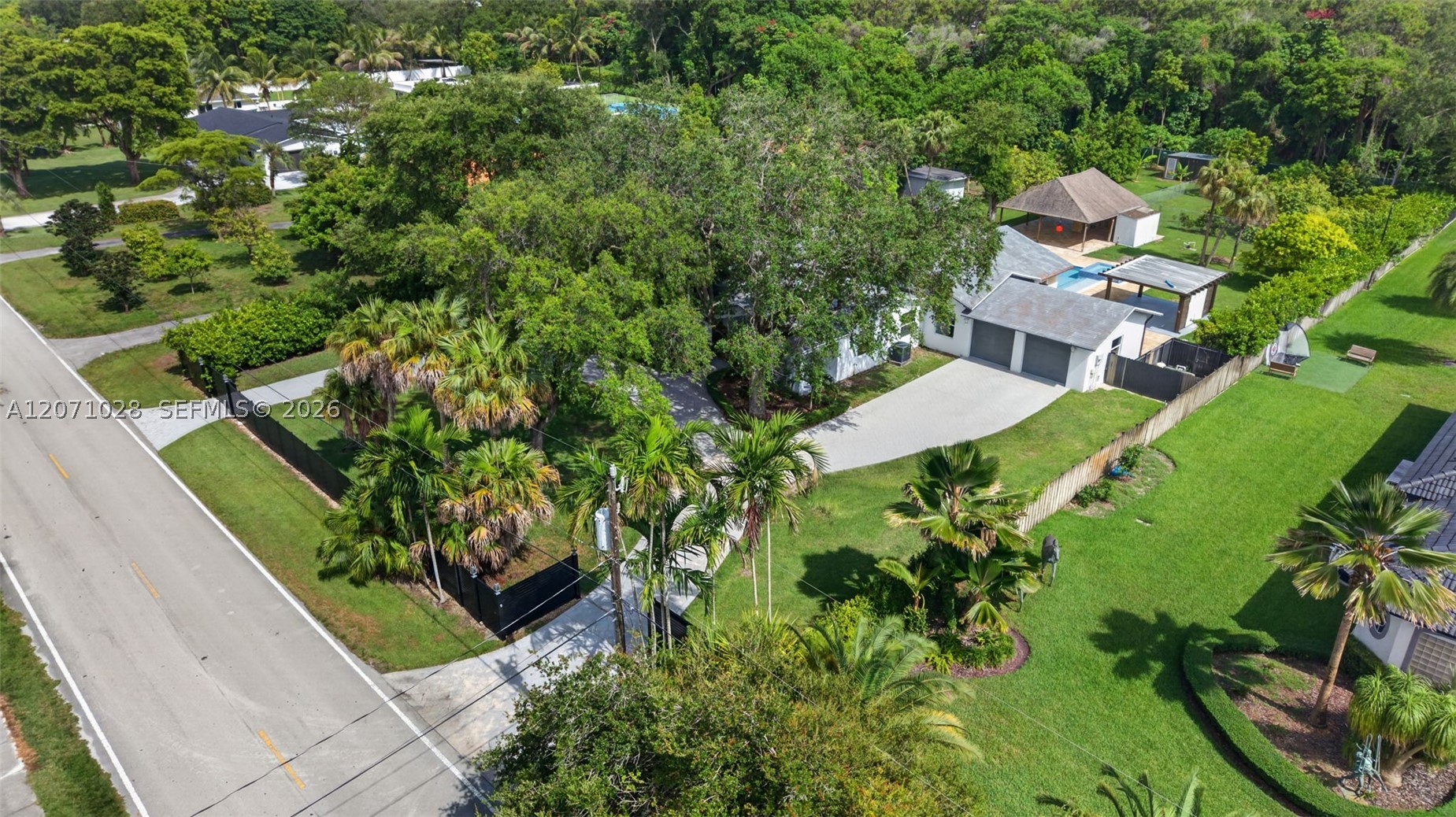 10890 SW 95th St, Miami FL 33176