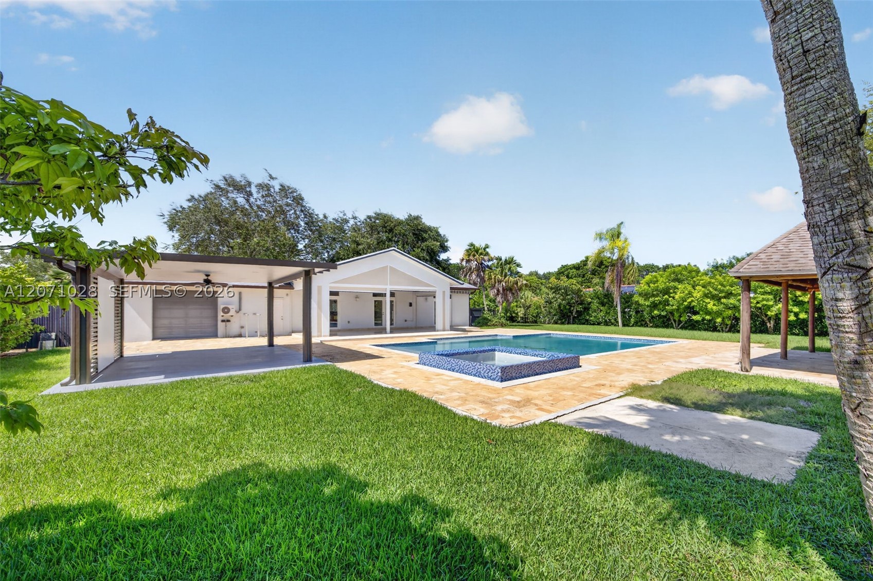 10890 SW 95th St, Miami FL 33176