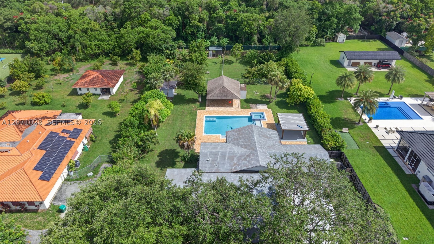 10890 SW 95th St, Miami FL 33176