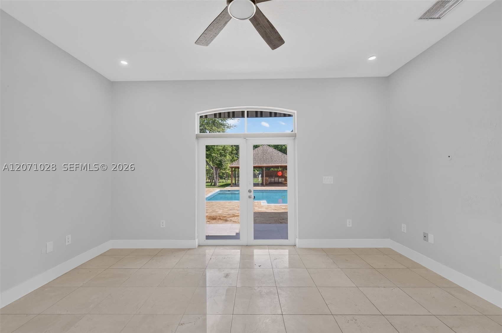 10890 SW 95th St, Miami FL 33176