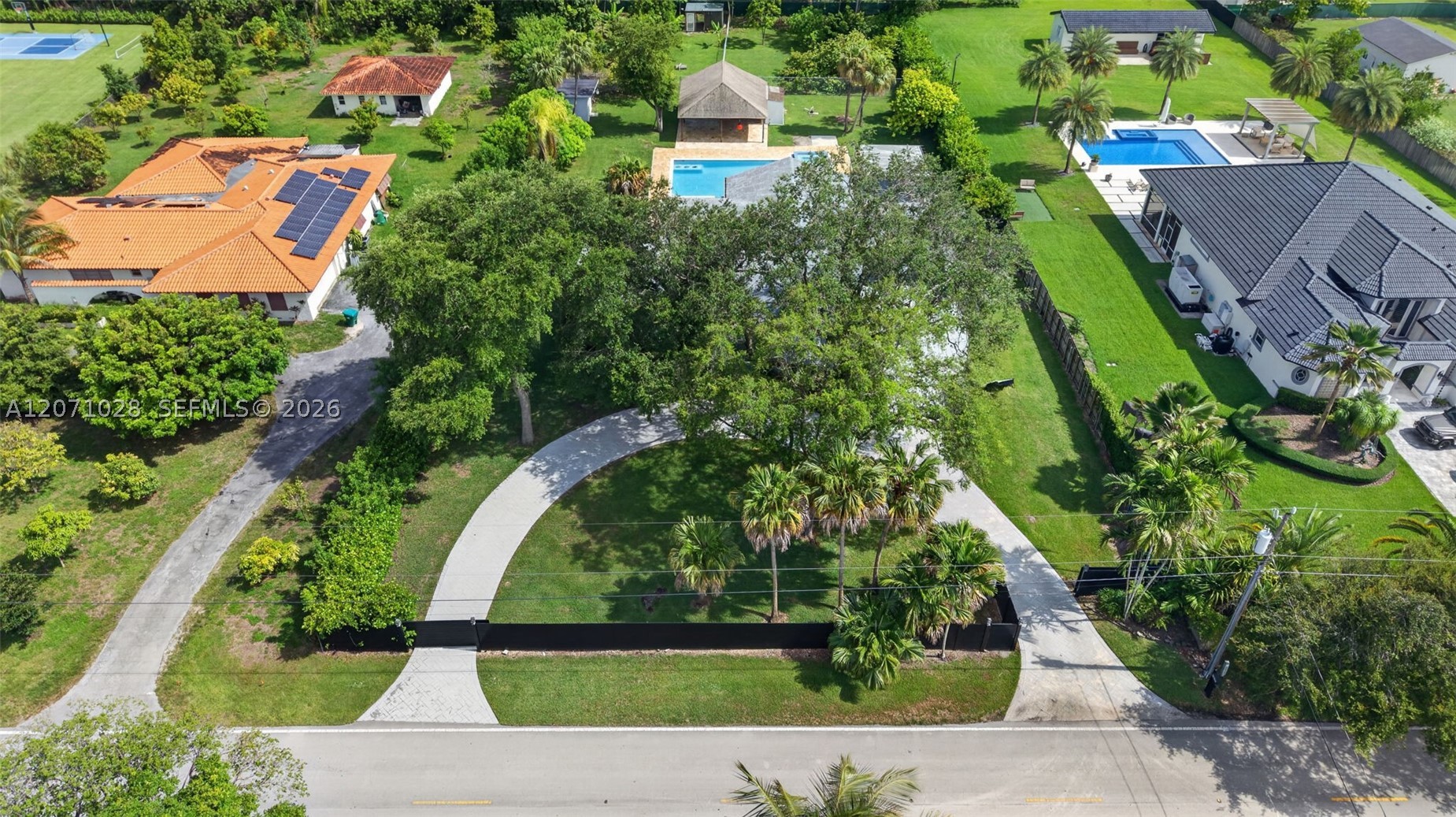10890 SW 95th St, Miami FL 33176