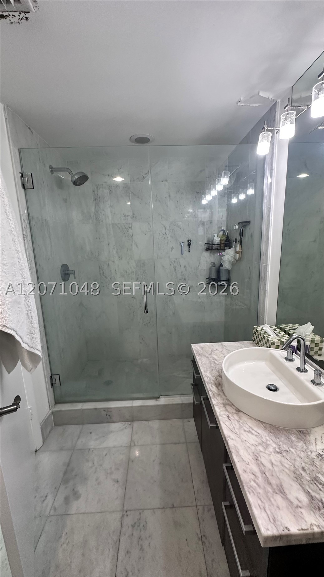 244 Biscayne Blvd #1707, Miami FL 33132