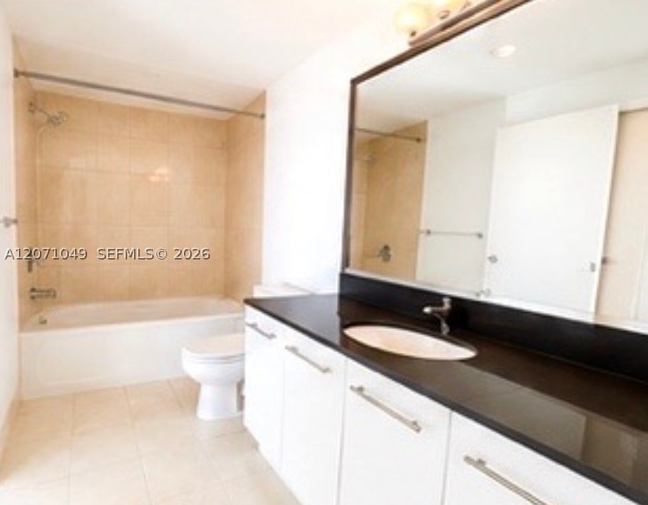 90 SW 3rd St #3408, Miami FL 33130