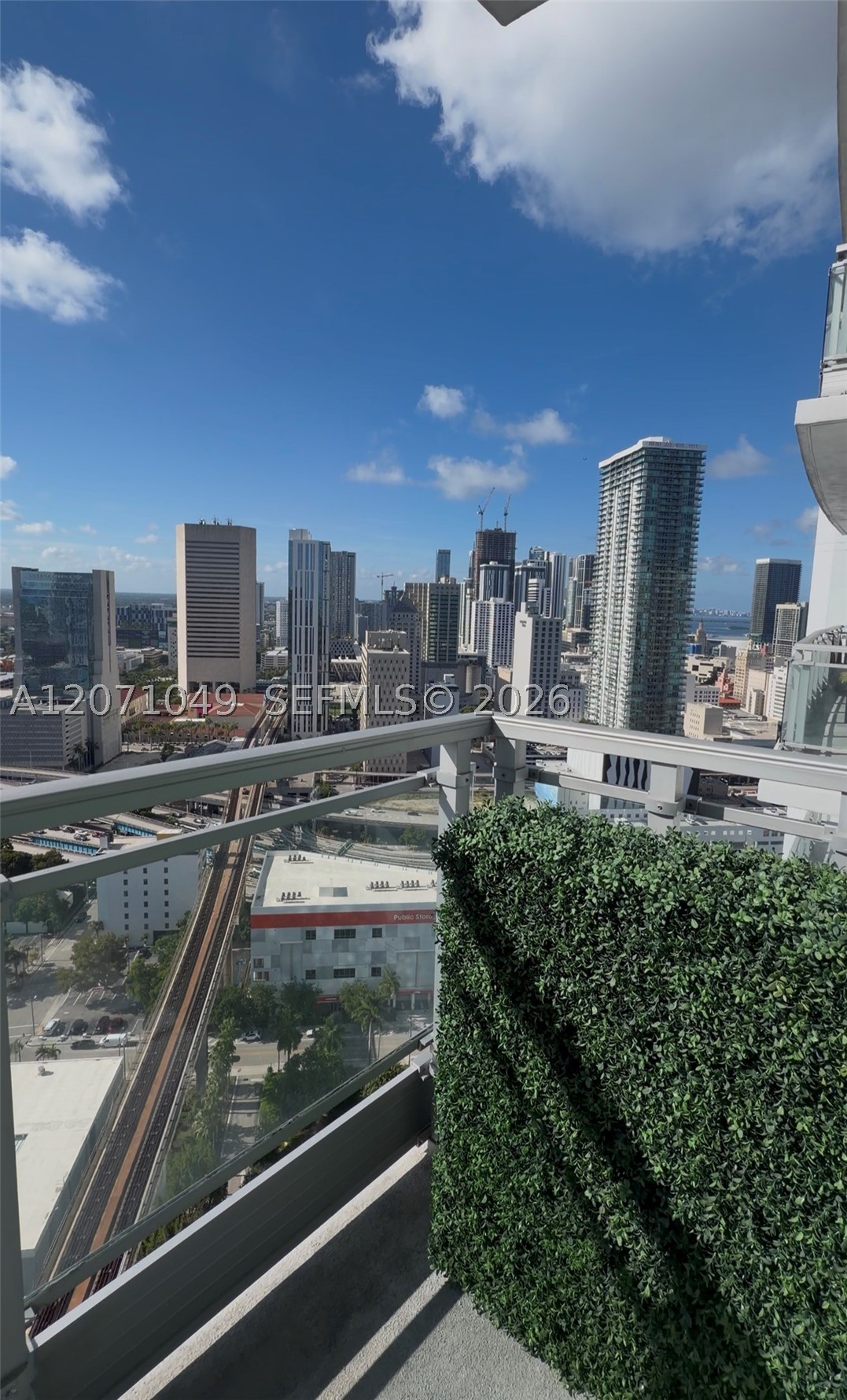 90 SW 3rd St #3408, Miami FL 33130