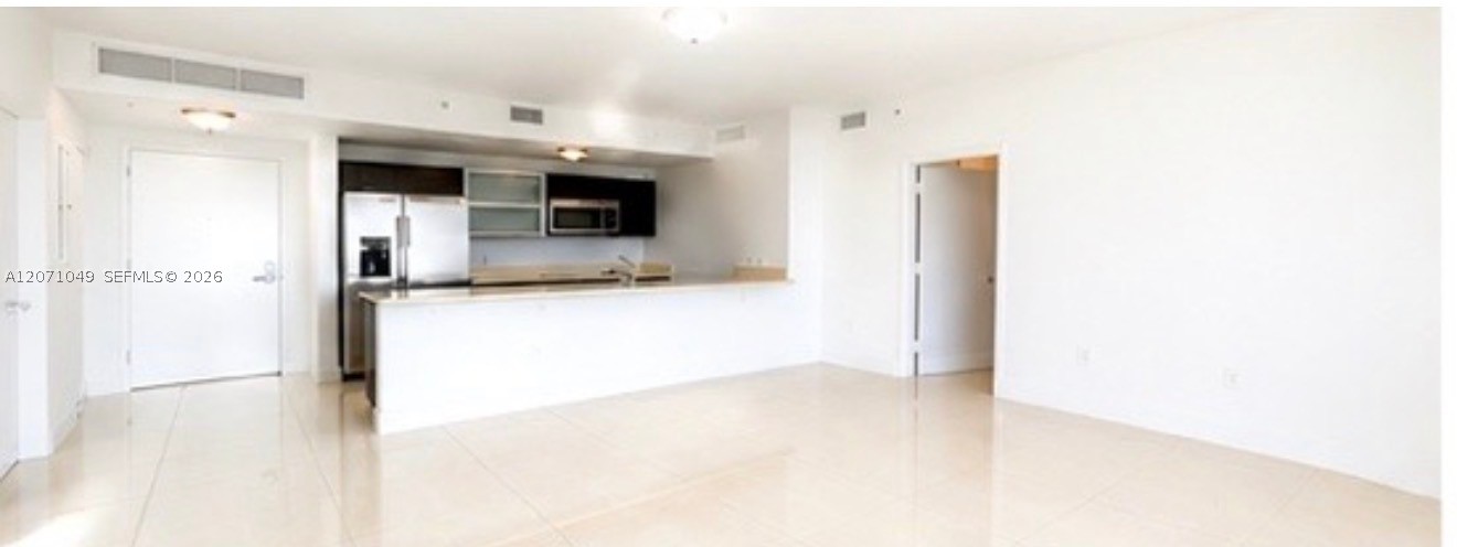 90 SW 3rd St #3408, Miami FL 33130