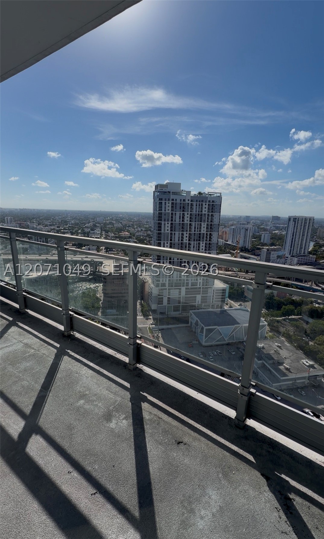 90 SW 3rd St #3408, Miami FL 33130