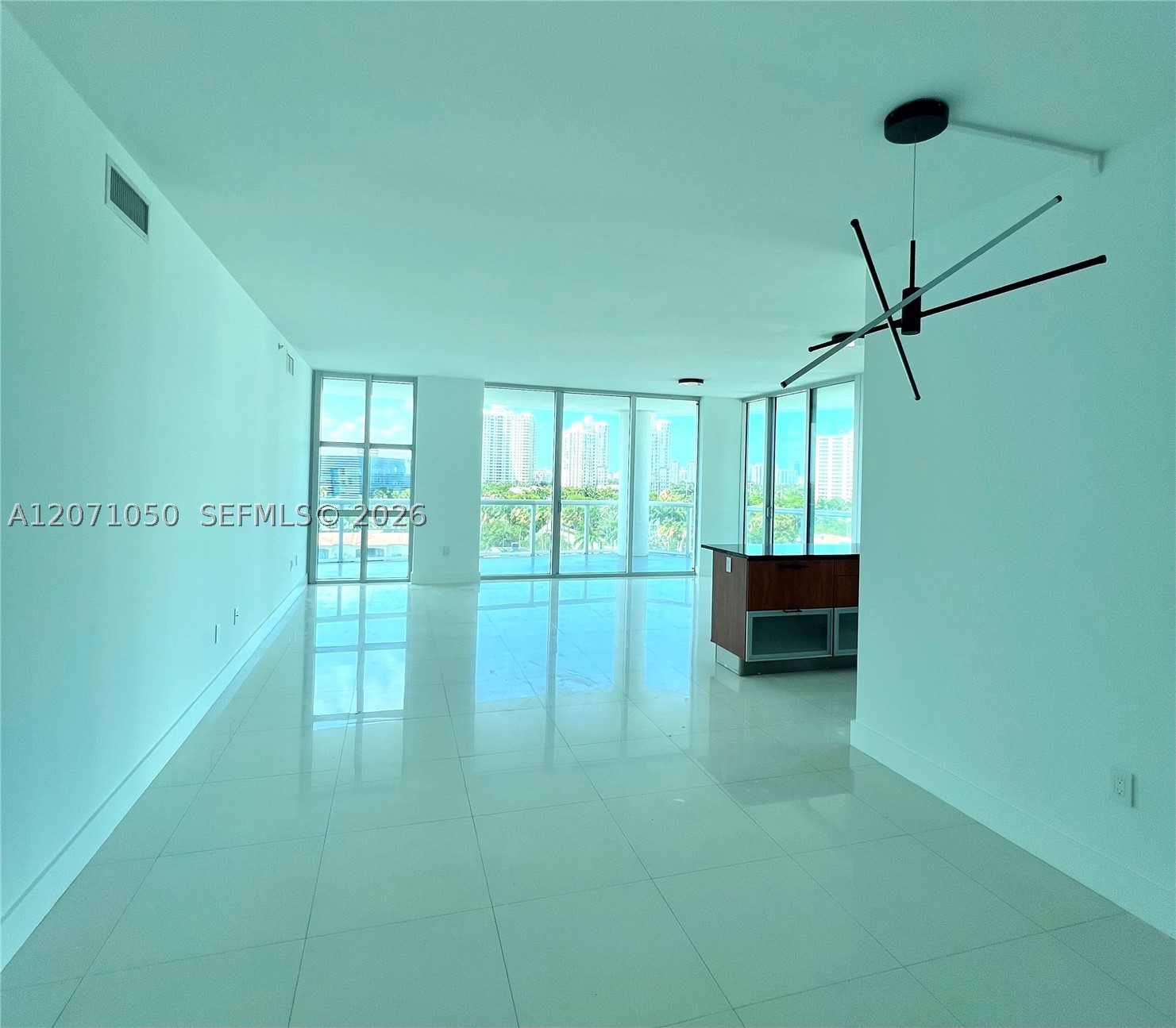 3131 NE 188th St  #1-801, Aventura FL 33180