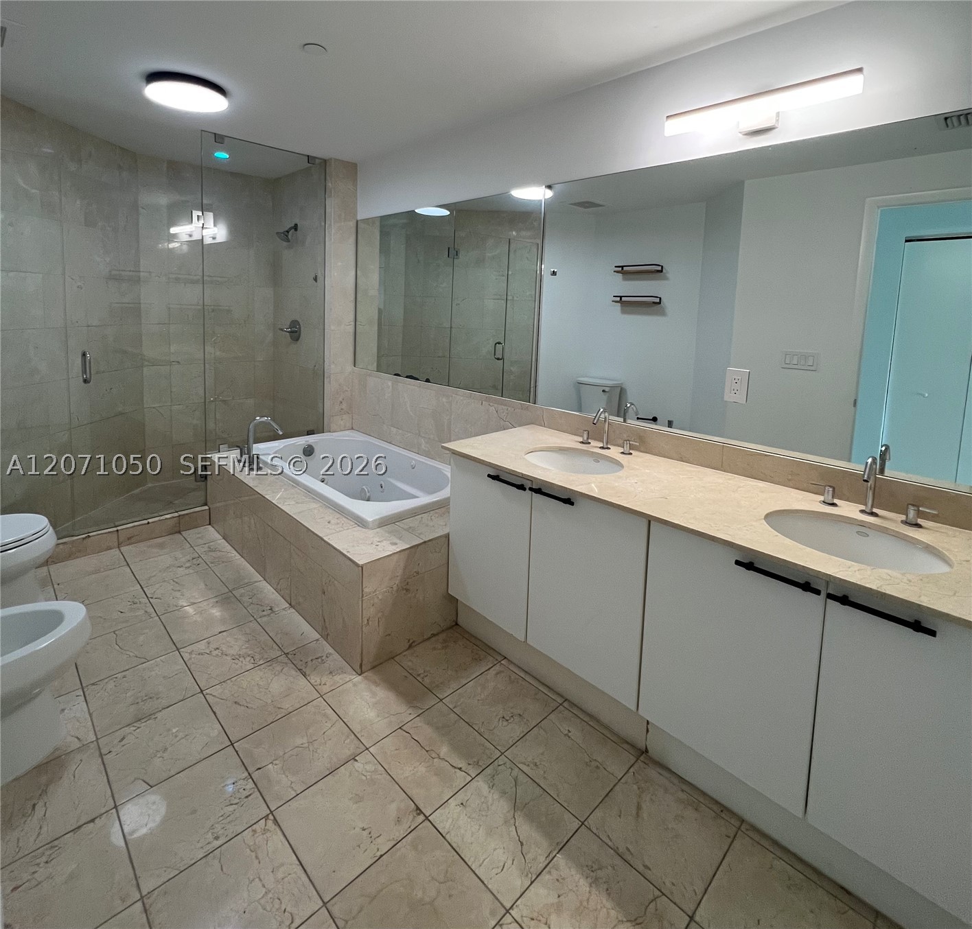 3131 NE 188th St  #1-801, Aventura FL 33180