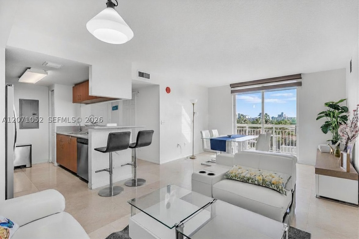 816 NW 11th St #607, Miami FL 33136