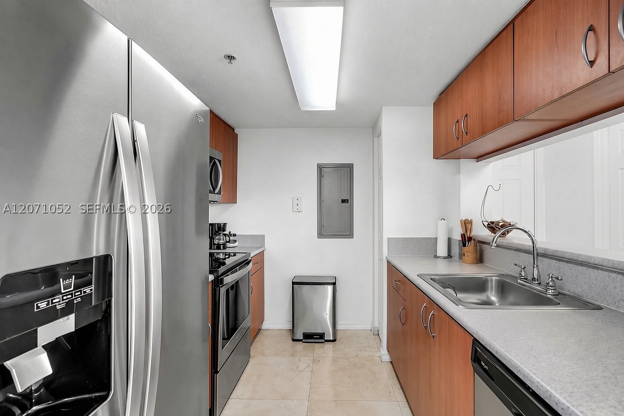 816 NW 11th St #607, Miami FL 33136