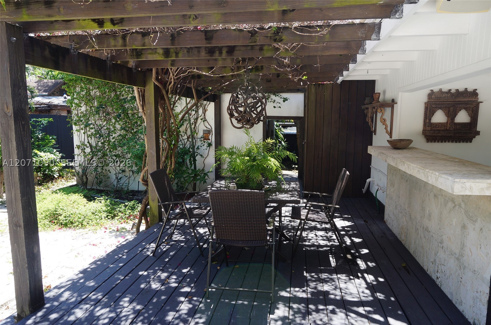 3596 Main Hwy, Miami FL 33133