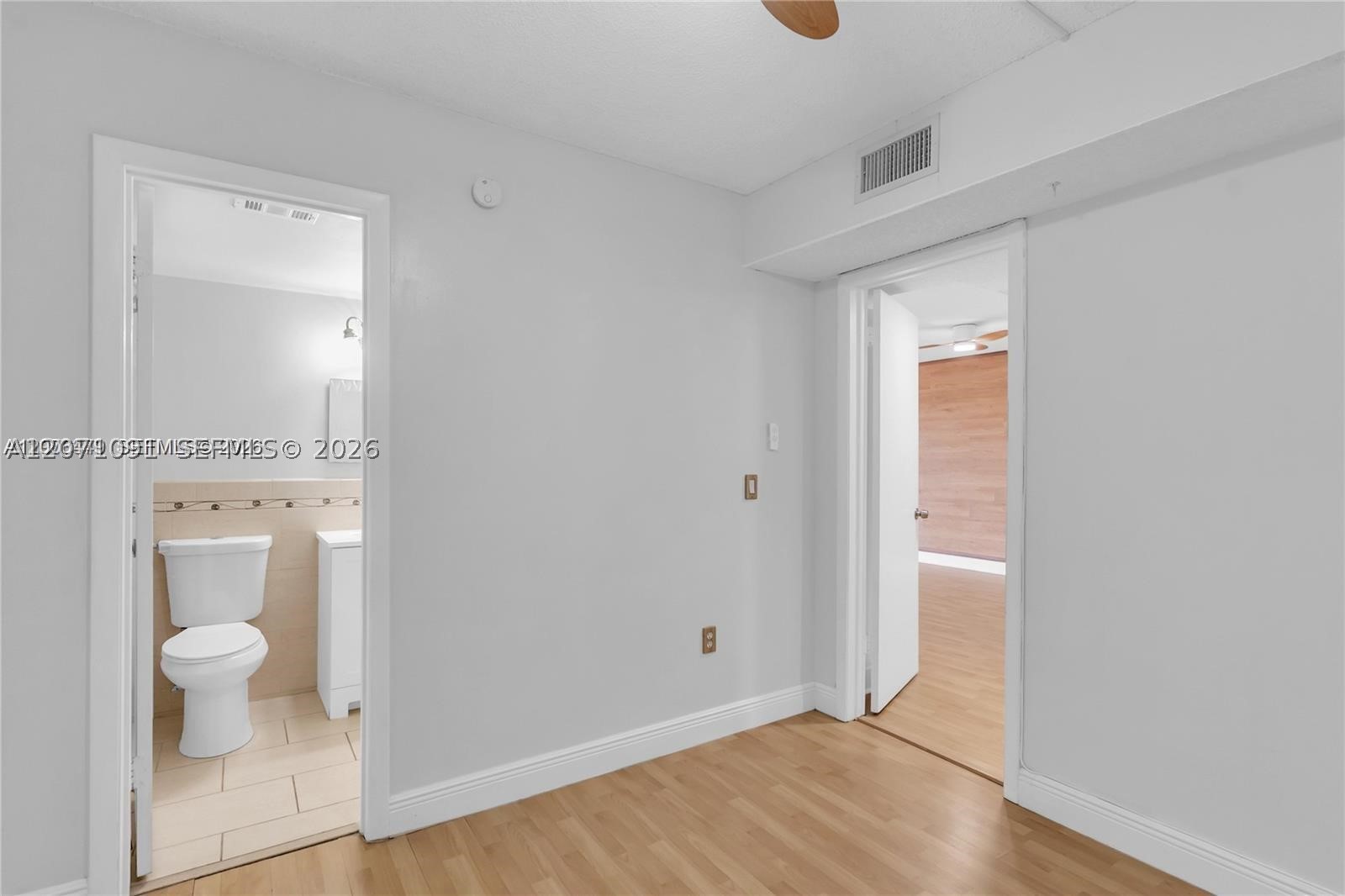 5055 NW 7th St #504, Miami FL 33126