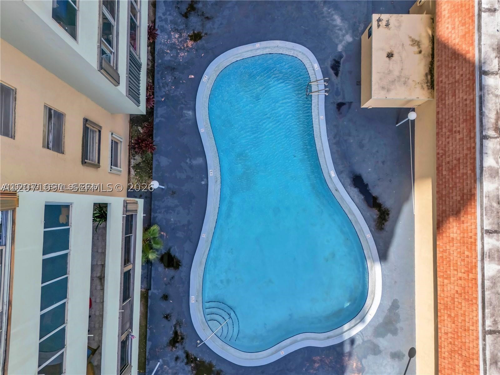 5055 NW 7th St #504, Miami FL 33126