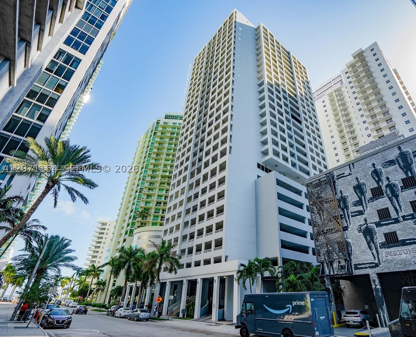 170 SE 14th St #1506, Miami FL 33131