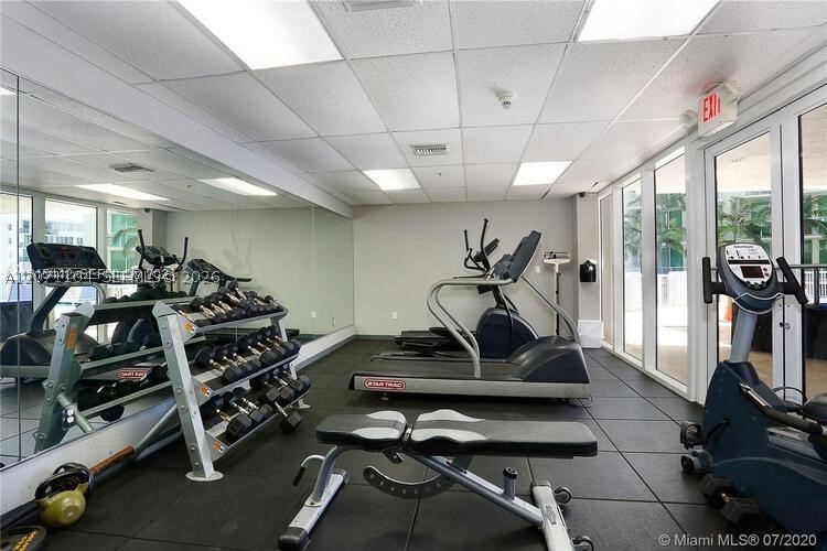 170 SE 14th St #1506, Miami FL 33131