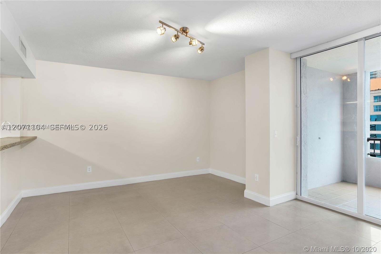 170 SE 14th St #1506, Miami FL 33131