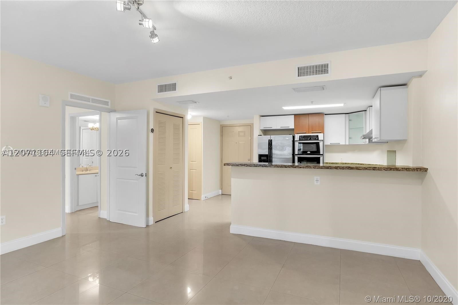 170 SE 14th St #1506, Miami FL 33131