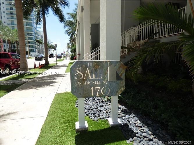 170 SE 14th St #1506, Miami FL 33131