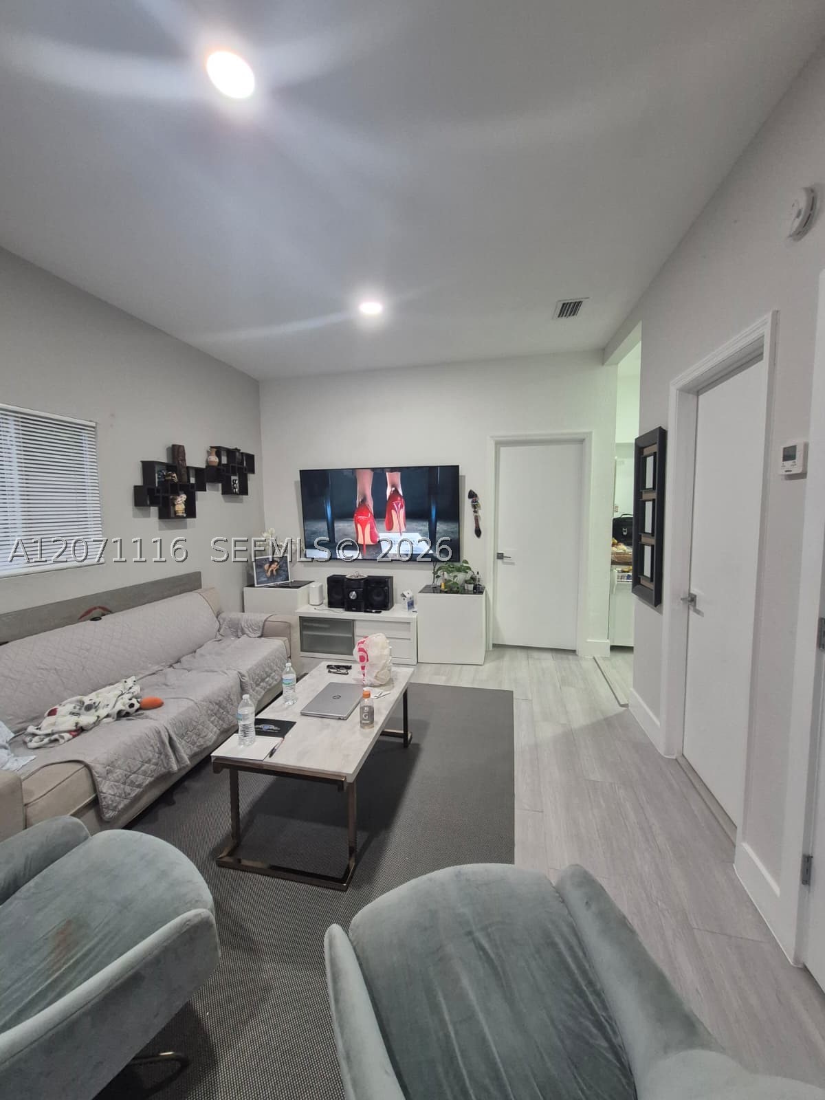 1137 NW 55th St, Miami FL 33127