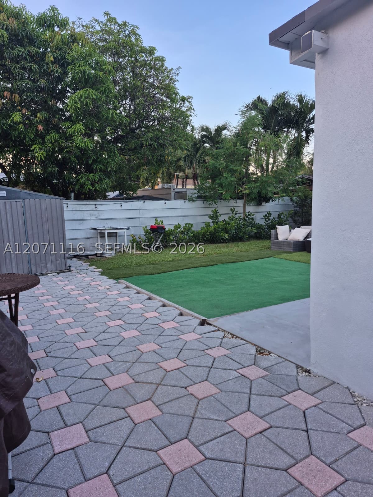 1137 NW 55th St, Miami FL 33127