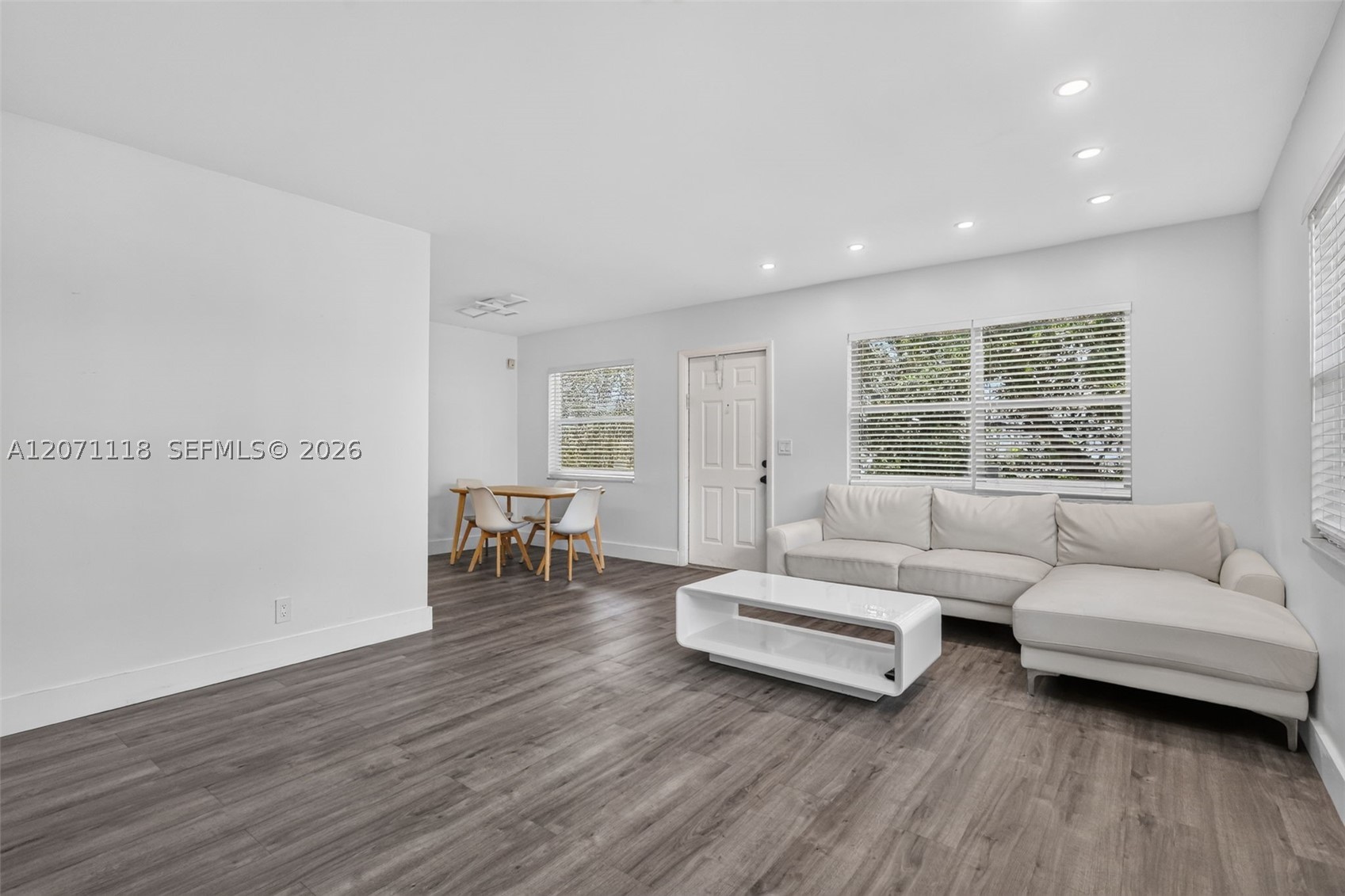 2100 Diana Dr #310, Hallandale Beach FL 33009