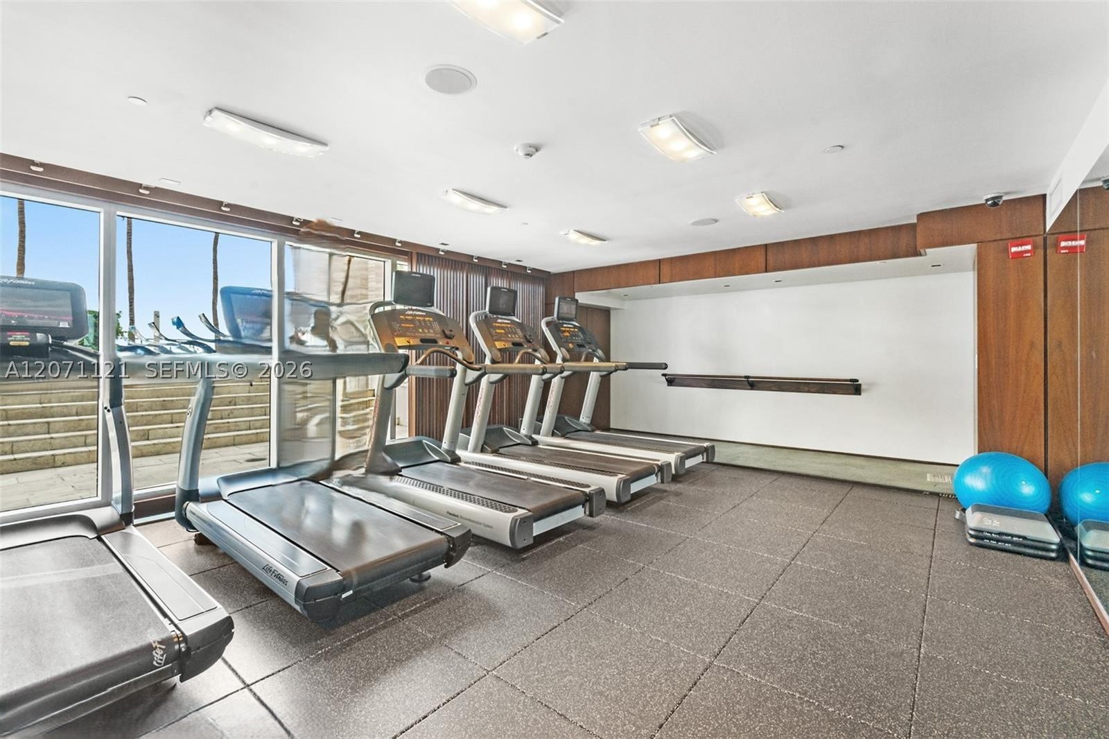 335 S Biscayne Blvd #1500, Miami FL 33131