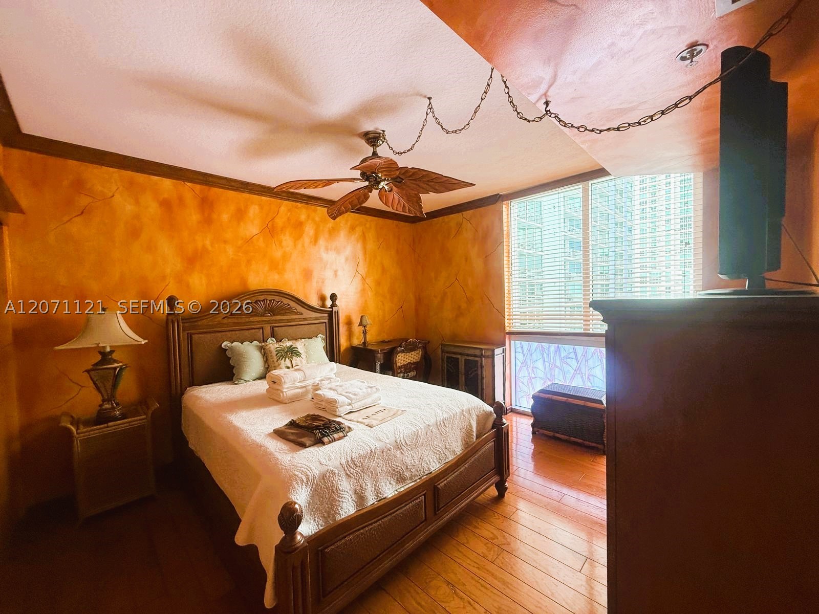 335 S Biscayne Blvd #1500, Miami FL 33131