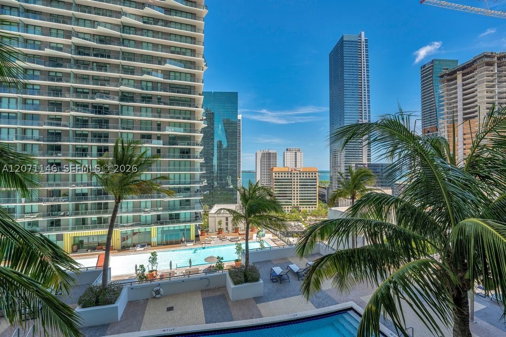 60 SW 13th St #1402, Miami FL 33130
