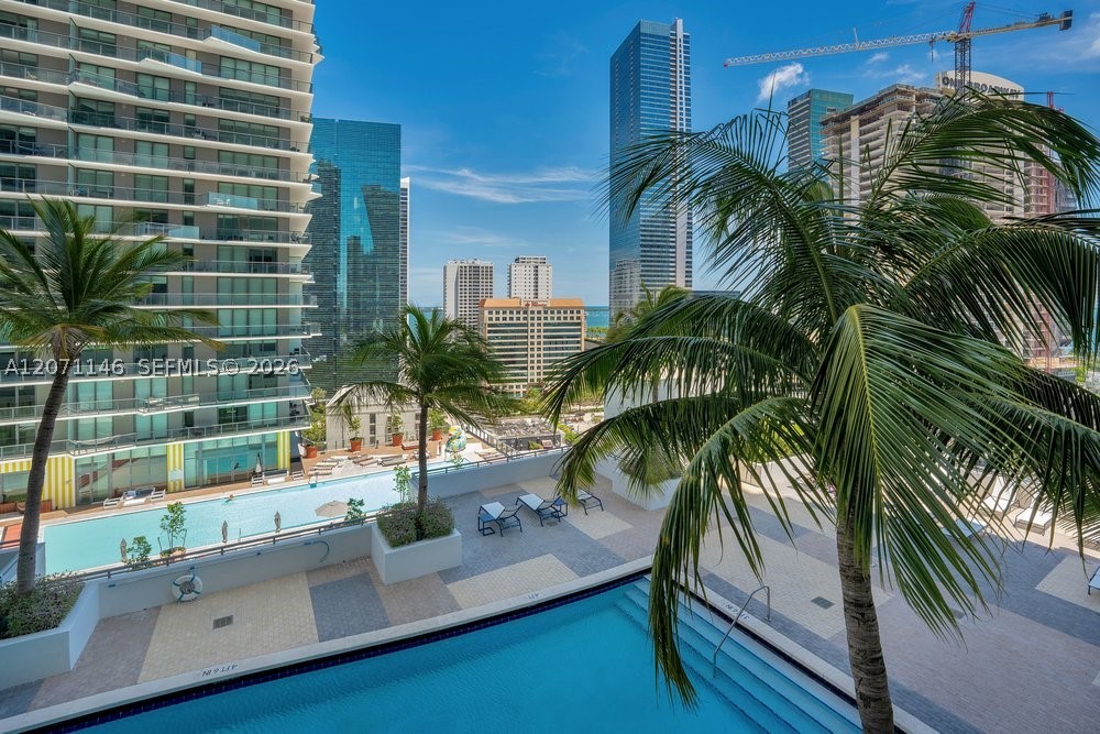 60 SW 13th St #1402, Miami FL 33130