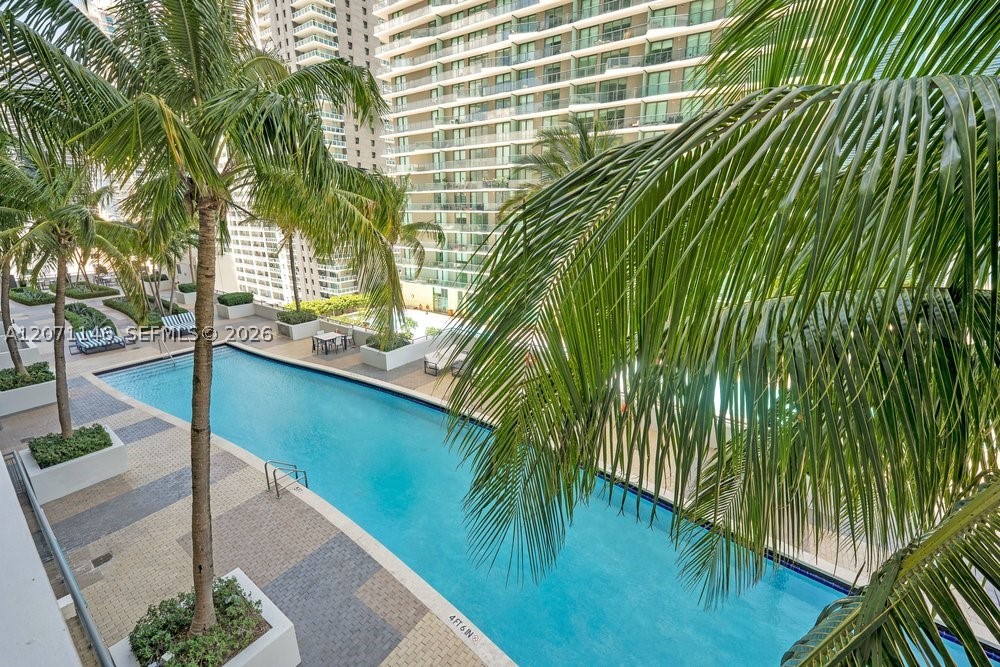 60 SW 13th St #1402, Miami FL 33130