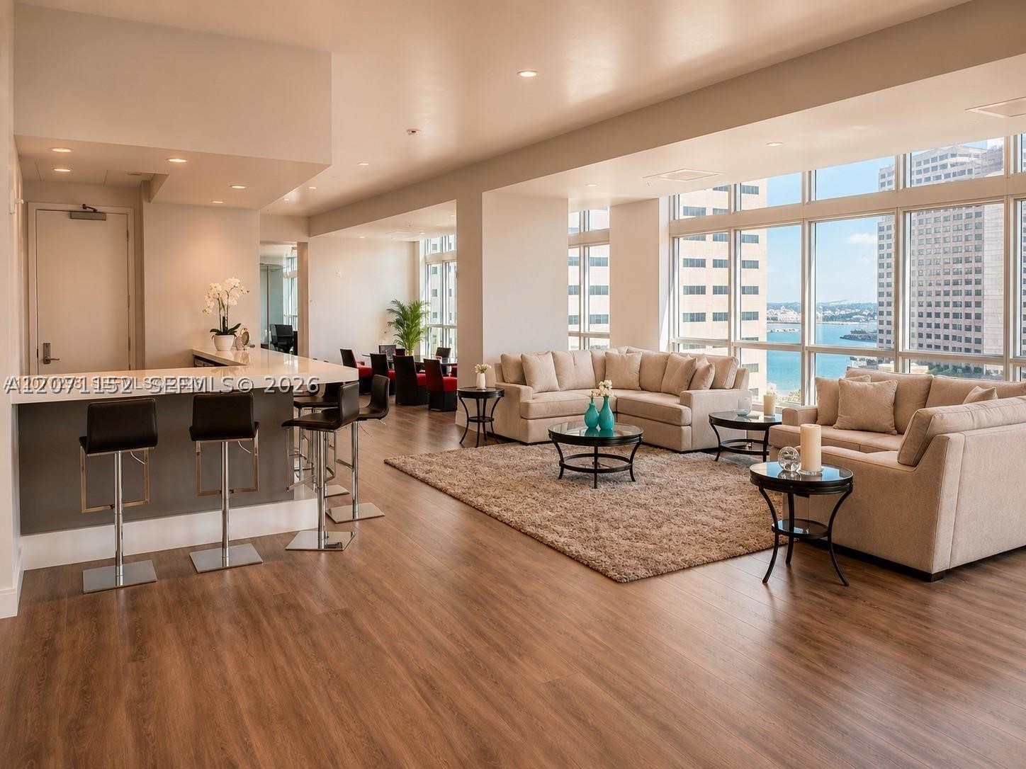 300 S Biscayne Blvd #T-3311, Miami FL 33131