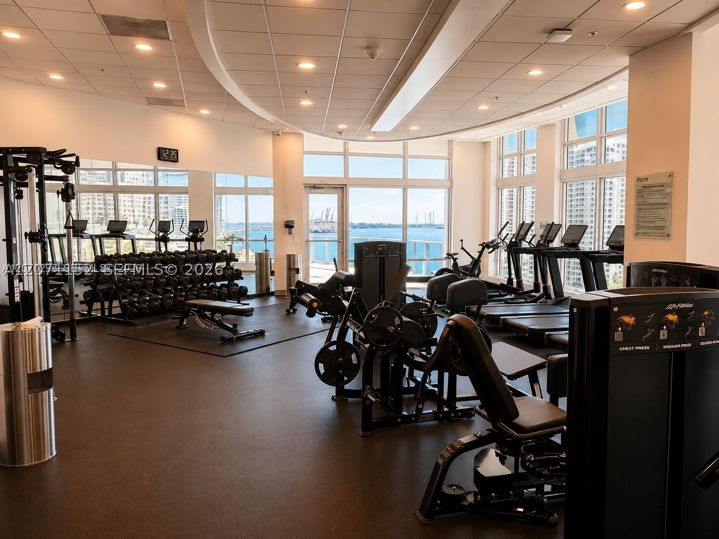 300 S Biscayne Blvd #T-3311, Miami FL 33131