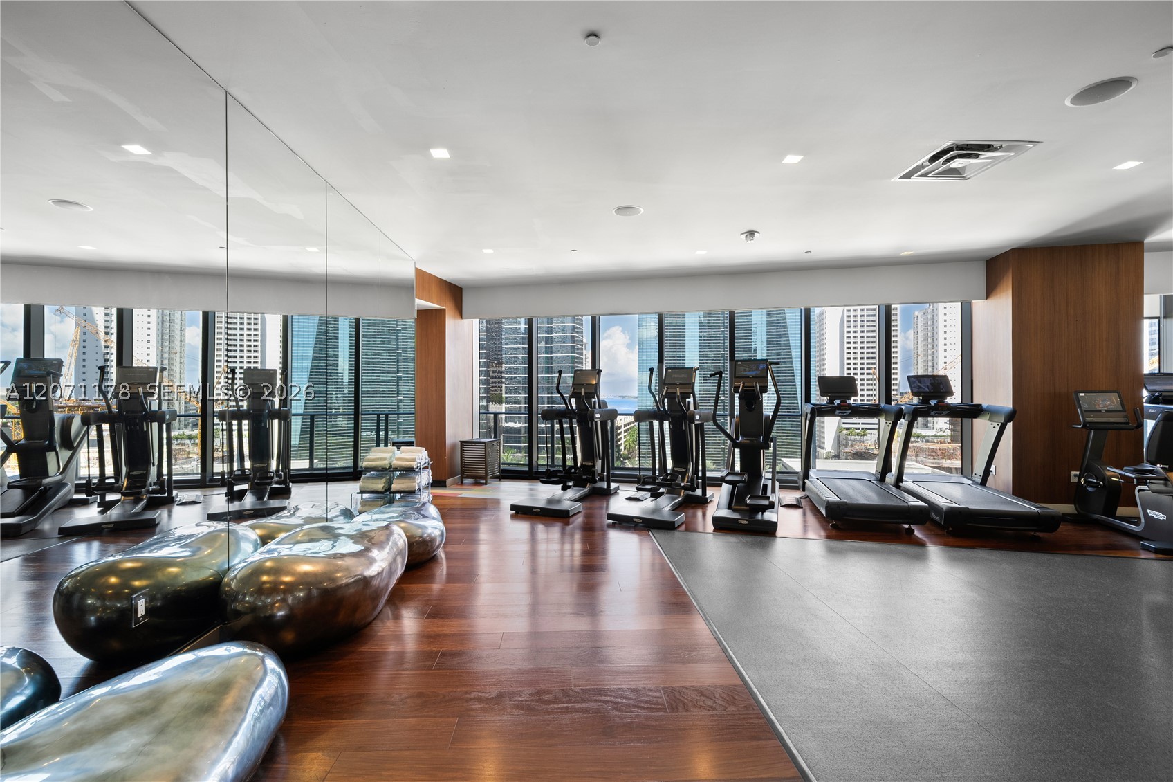 1300 S Miami Ave #3709, Miami FL 33130