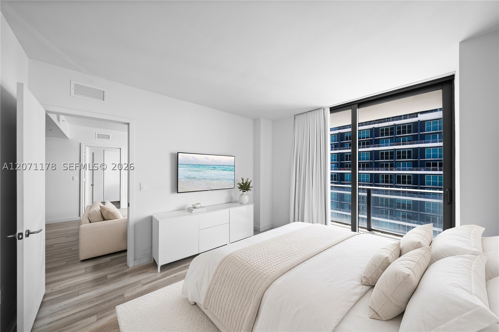 1300 S Miami Ave #3709, Miami FL 33130