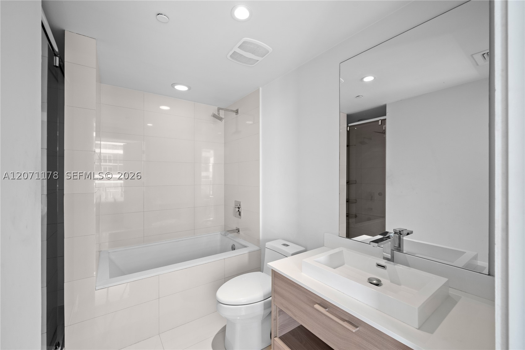 1300 S Miami Ave #3709, Miami FL 33130