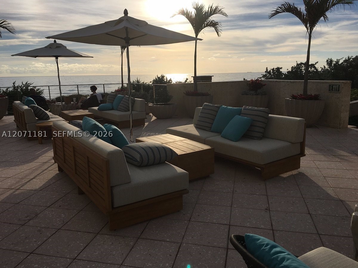 6801 Collins Ave #LPH05, Miami Beach FL 33141