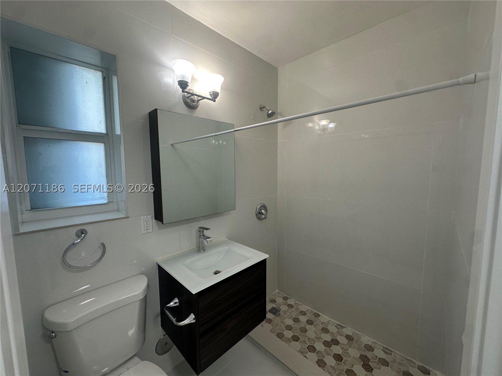 836 81st St #4, Miami Beach FL 33141