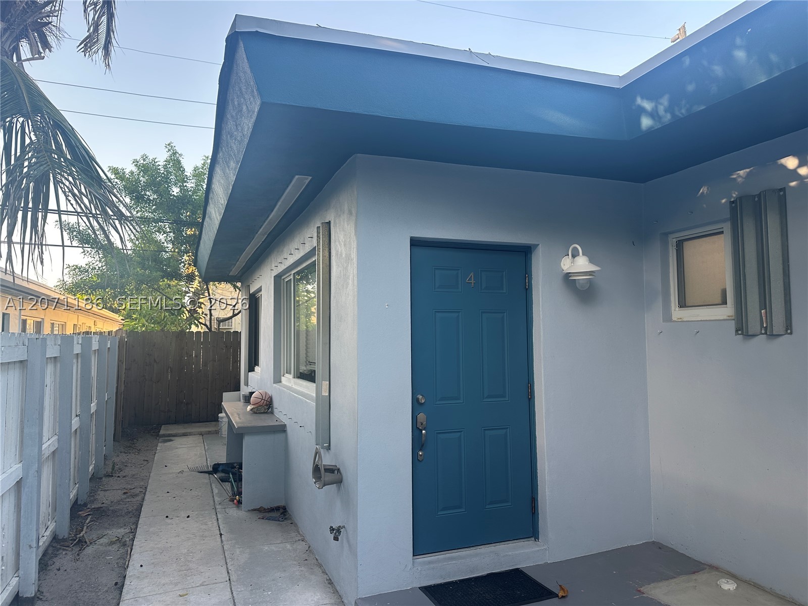 836 81st St #4, Miami Beach FL 33141