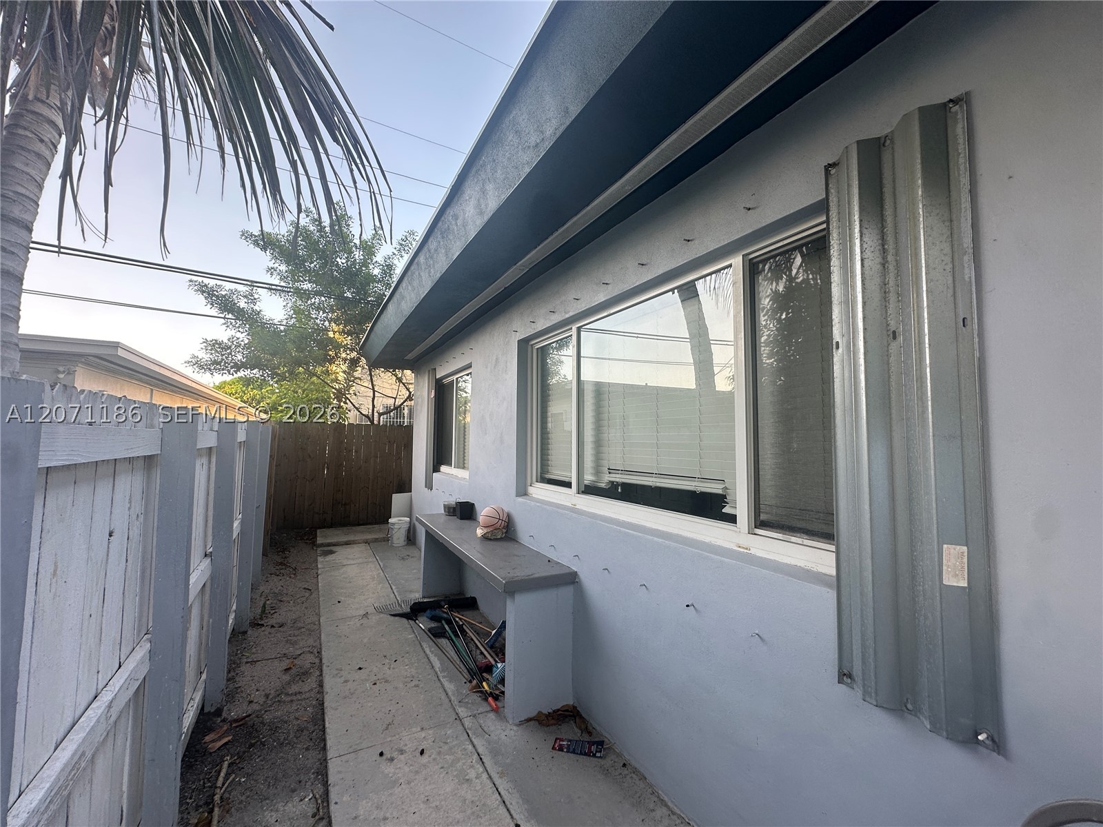836 81st St #4, Miami Beach FL 33141