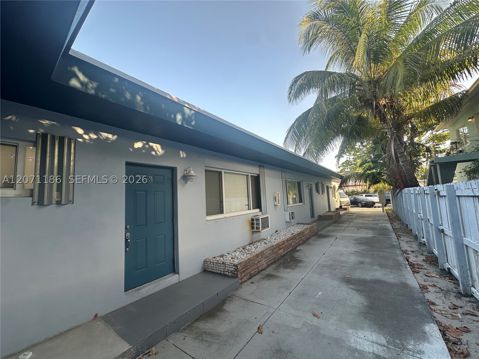 836 81st St #4, Miami Beach FL 33141