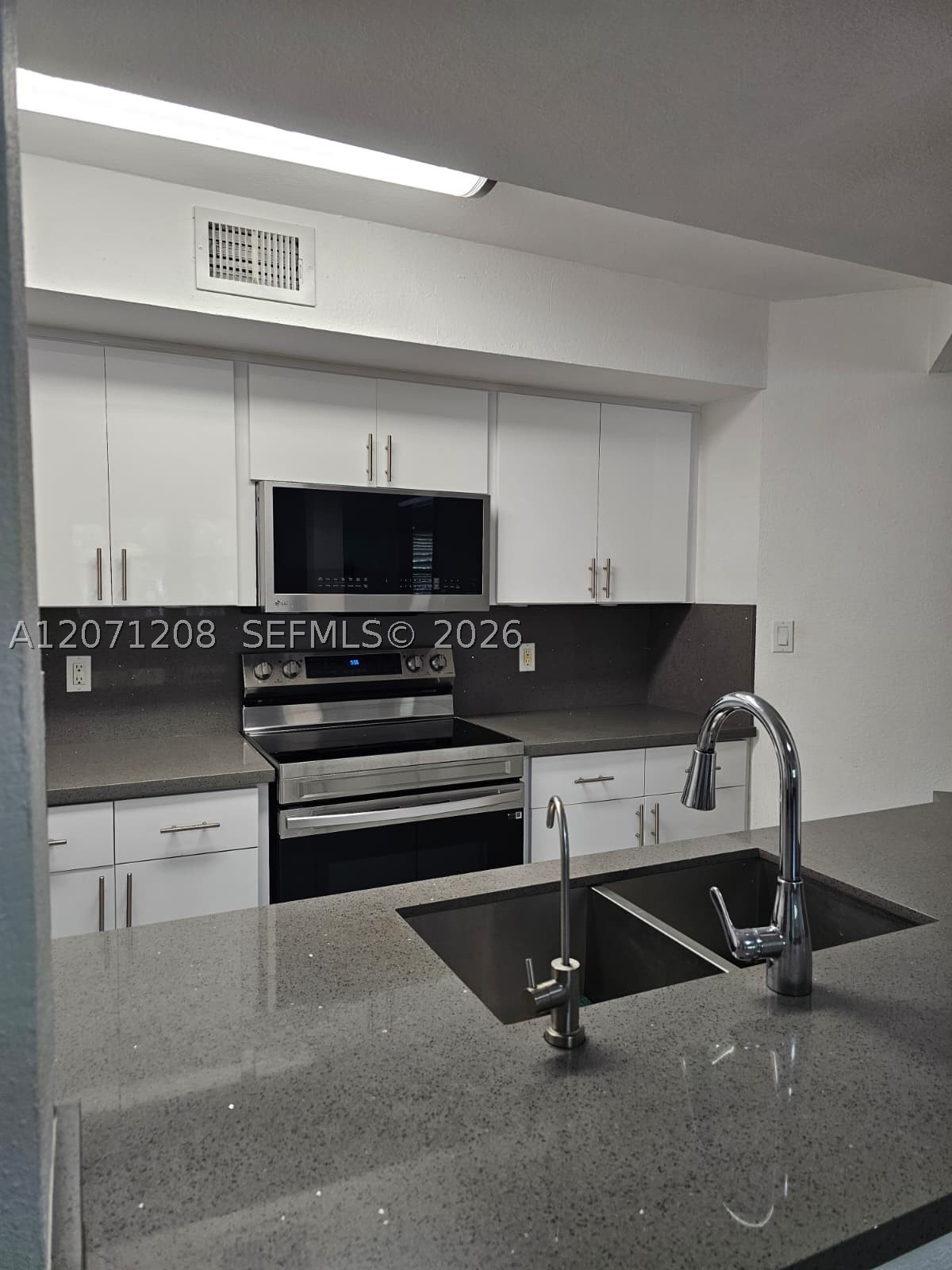 Miami FL 33196 - A12071208