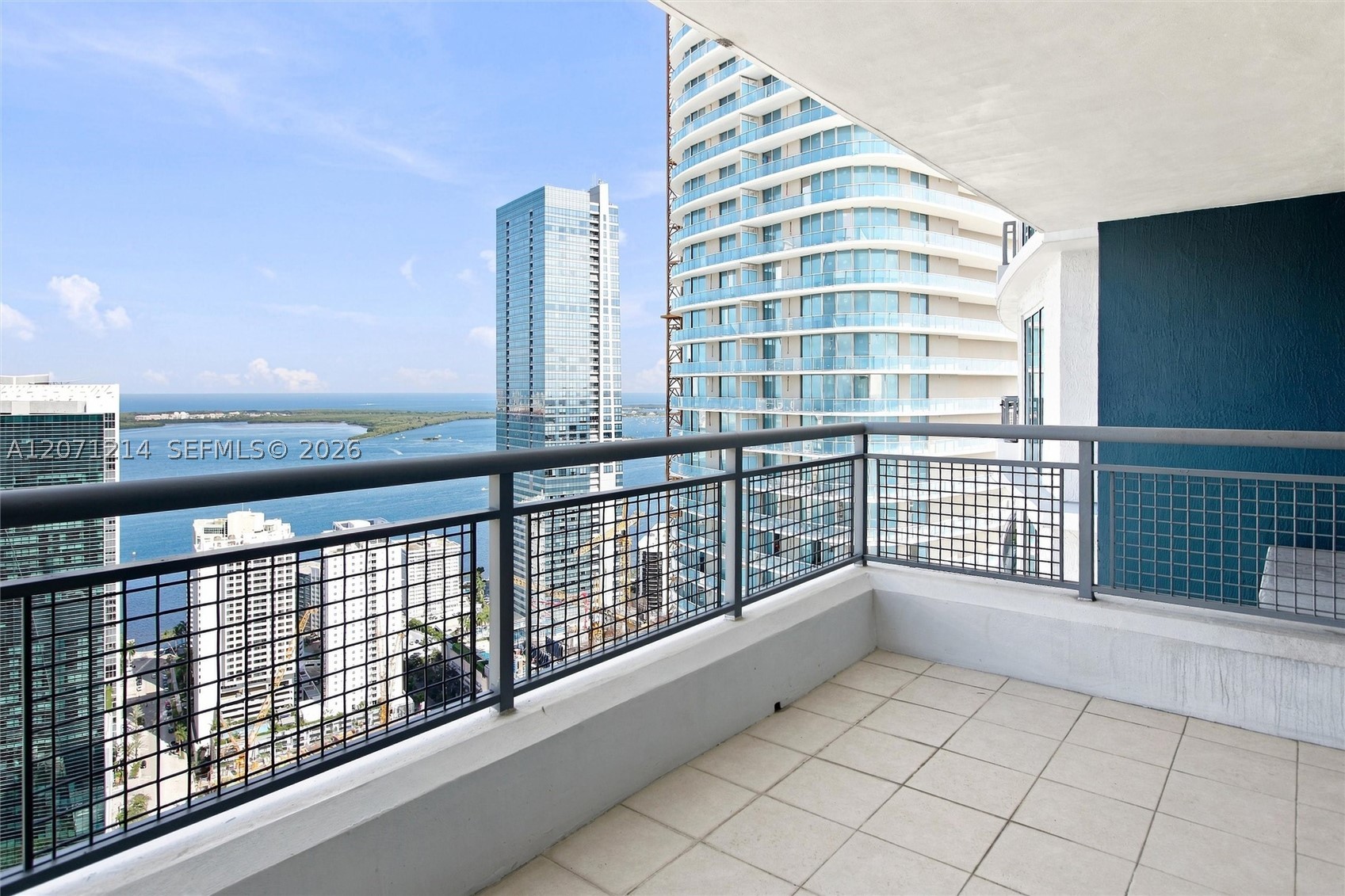 60 SW 13th St #4602, Miami FL 33130