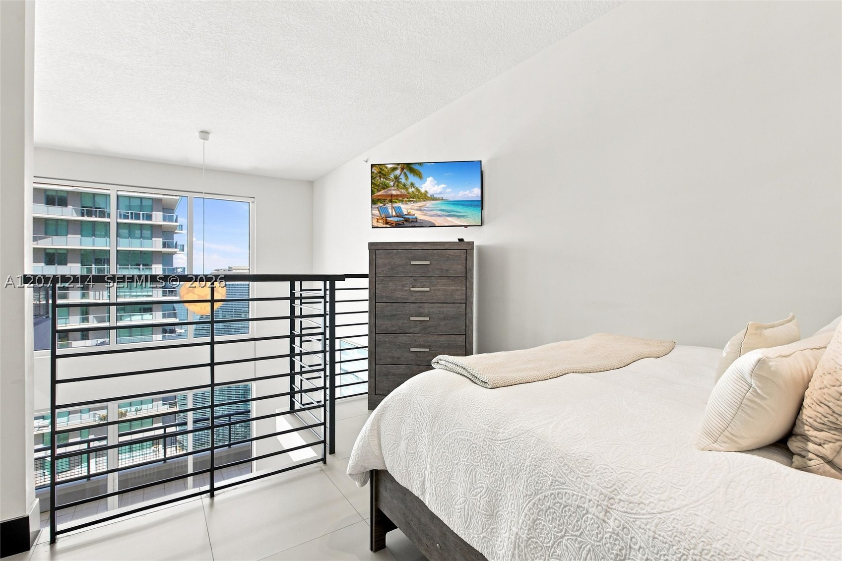 60 SW 13th St #4602, Miami FL 33130