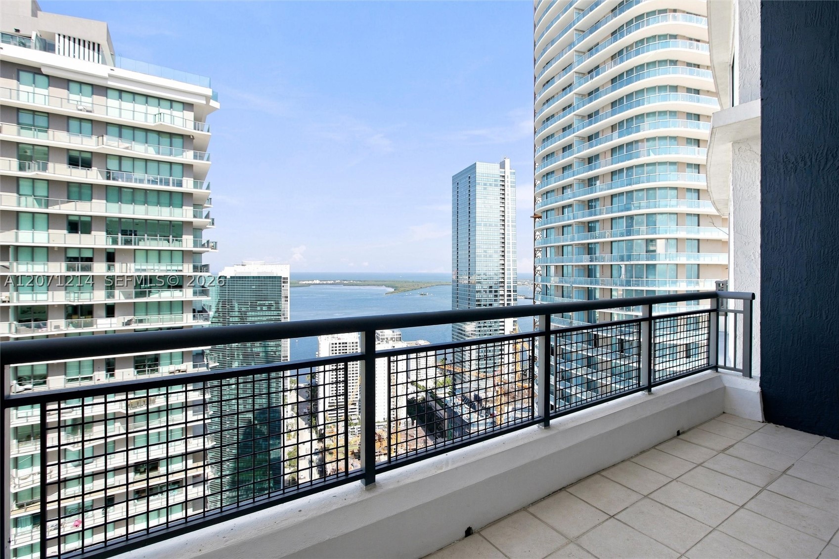 60 SW 13th St #4602, Miami FL 33130