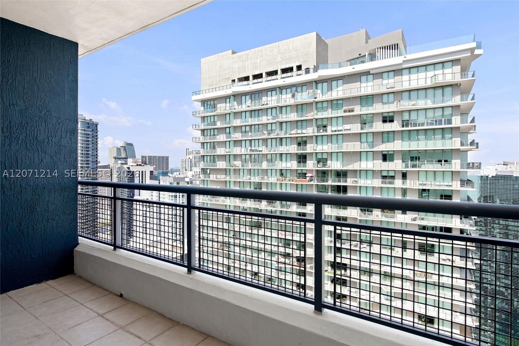 60 SW 13th St #4602, Miami FL 33130