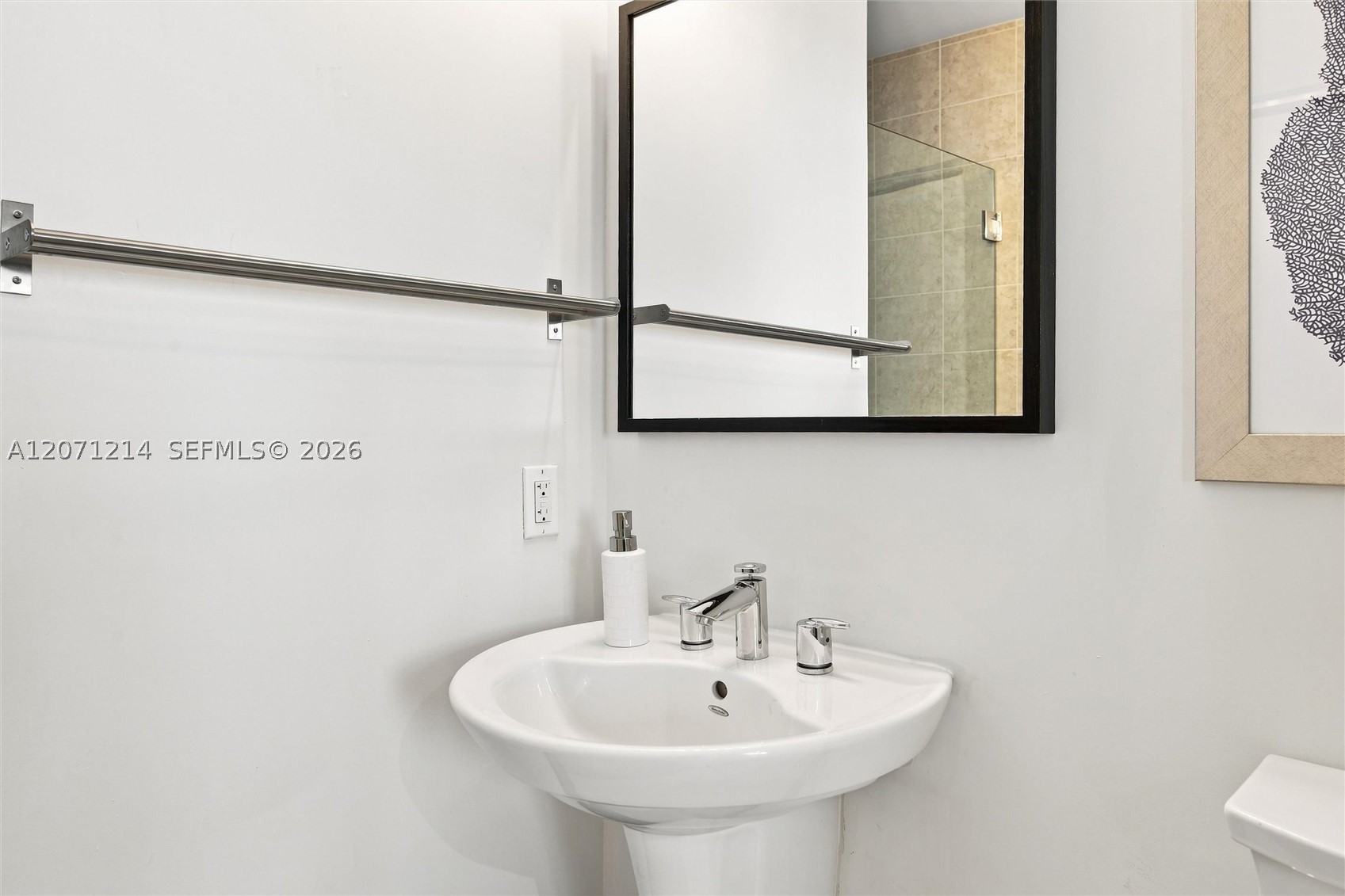 60 SW 13th St #4602, Miami FL 33130